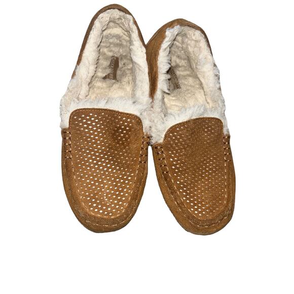 Koolaburra by UGG Moccasin Slippers Lezly‎ Perf Brown Sz 7 slip on suede fuzzy - Picture 1 of 9